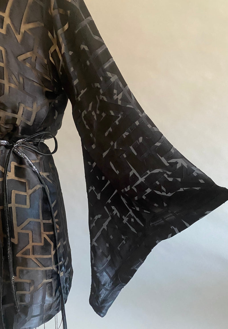 Black Silk Burnout Geometric Shortie Robe
