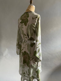 Graphic Floral Silk Georgette Knee Length Robe